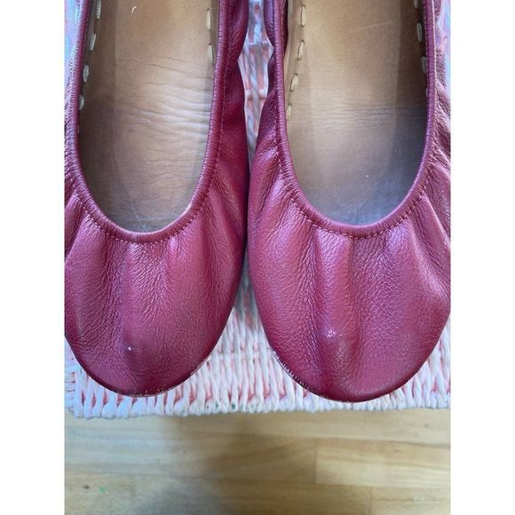 Tieks Cardinal Red Flats, sz 10 - Picture 5 of 7